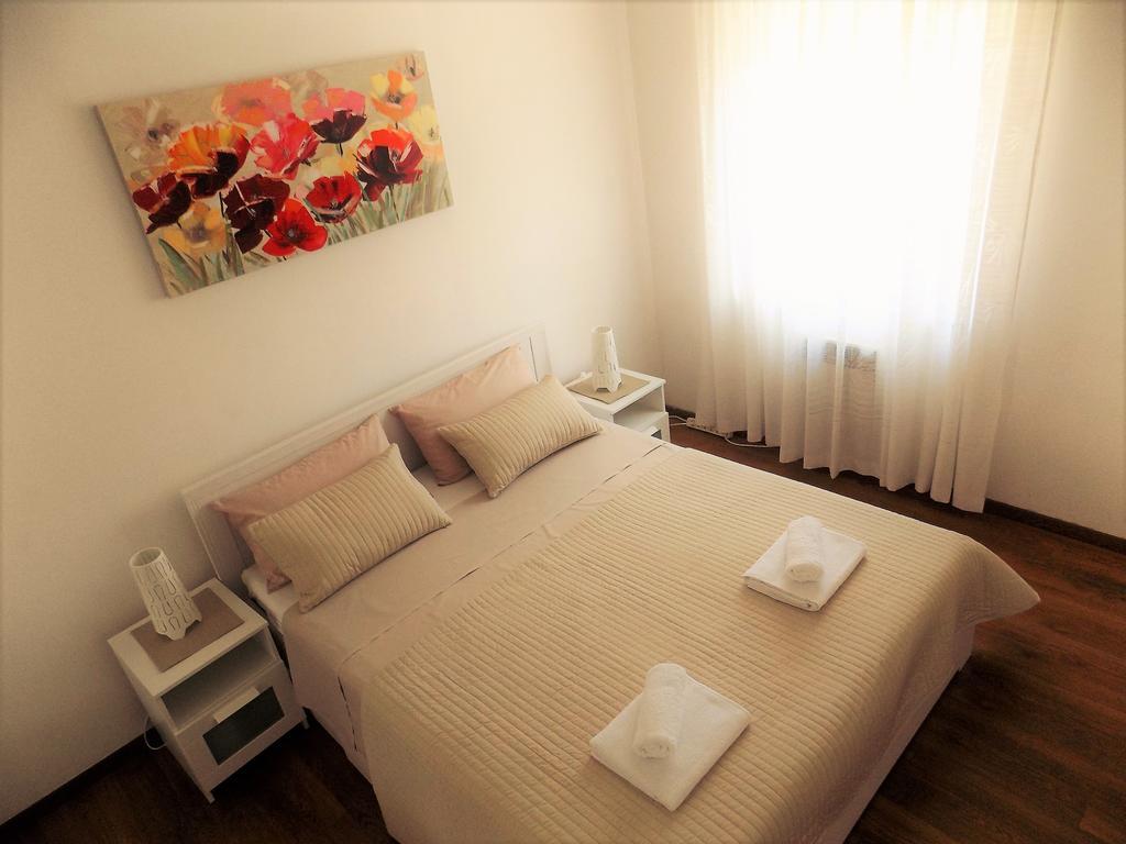 Apartment Anamarija นยีวีเซ ภายนอก รูปภาพ