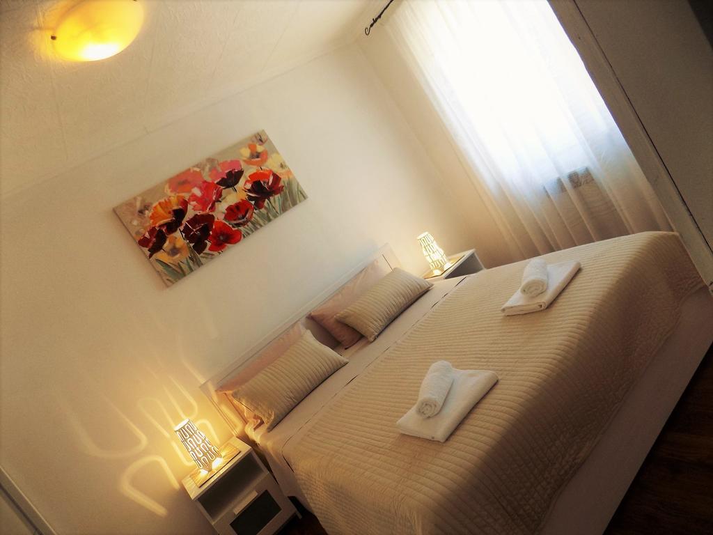 Apartment Anamarija นยีวีเซ ภายนอก รูปภาพ