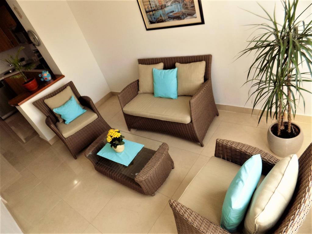 Apartment Anamarija นยีวีเซ ภายนอก รูปภาพ
